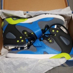 Adidas originals  Roundhouse Mid